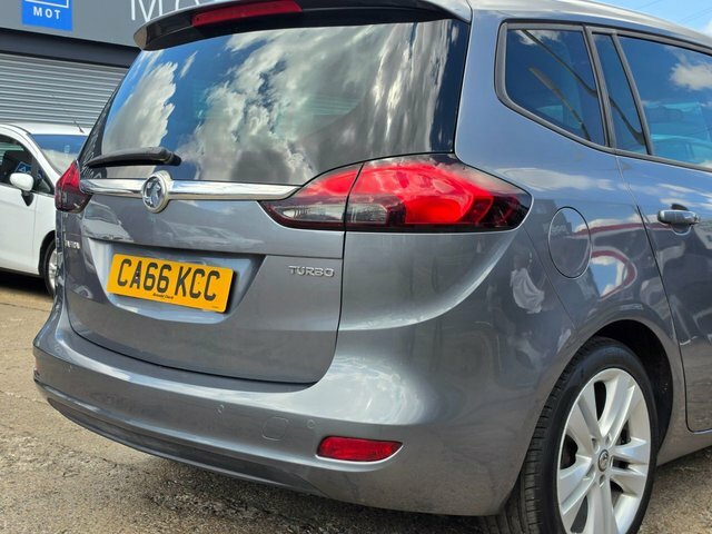 Vauxhall Zafira Tourer Design Red #16