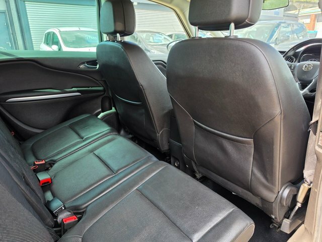 Vauxhall Zafira Tourer Design Red #31