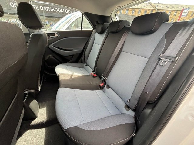 Hyundai I20 1.2 Premium Nav White #28
