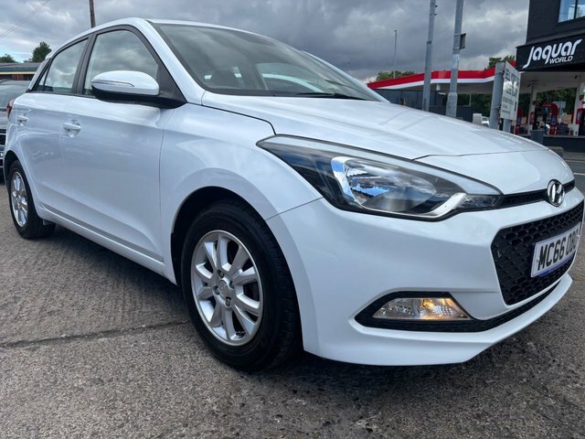 Hyundai I20 1.2 Premium Nav White #21