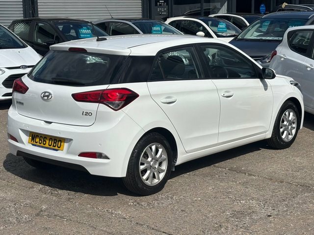 Hyundai I20 1.2 Premium Nav White #18