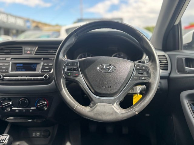 Hyundai I20 1.2 Premium Nav White #36