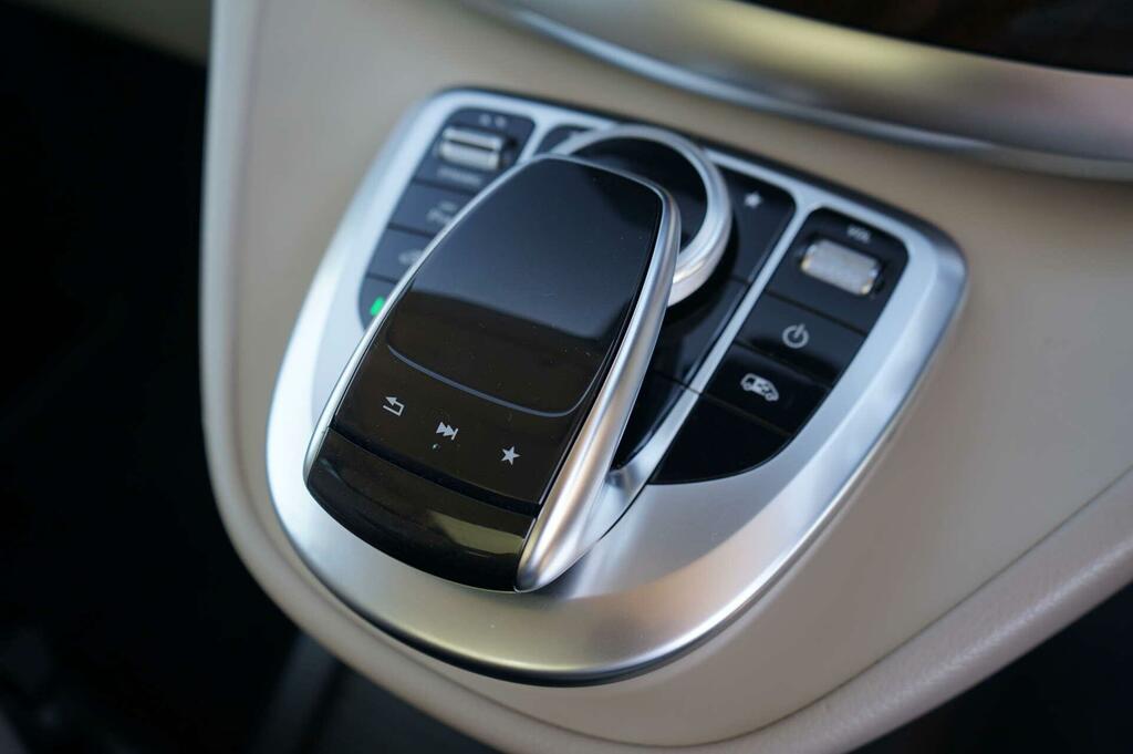 Mercedes-Benz V Class Mpv Grey #36