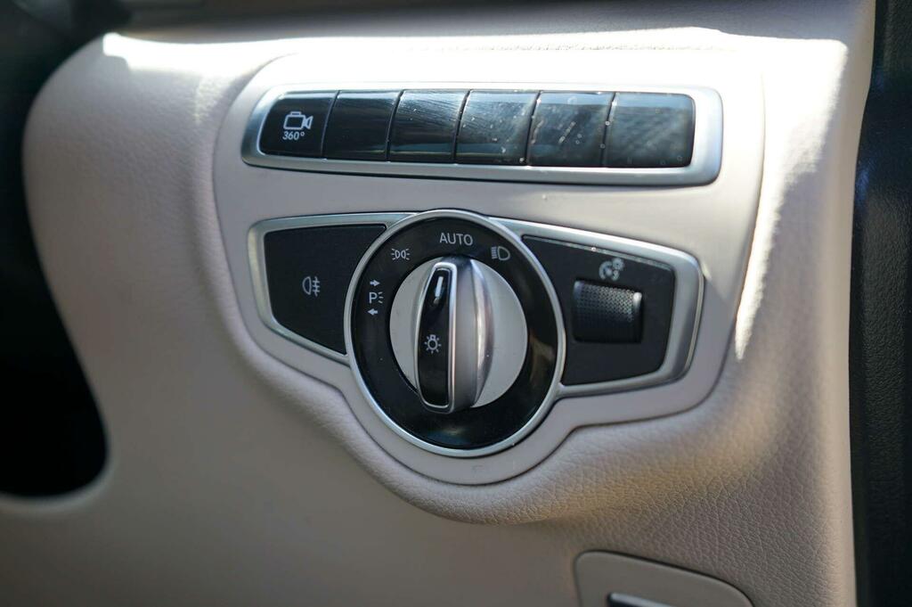 Mercedes-Benz V Class Mpv Grey #21