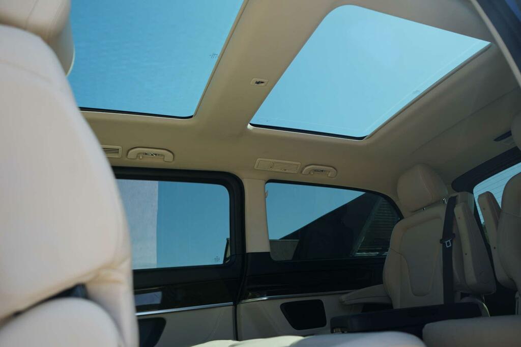 Mercedes-Benz V Class Mpv Grey #9