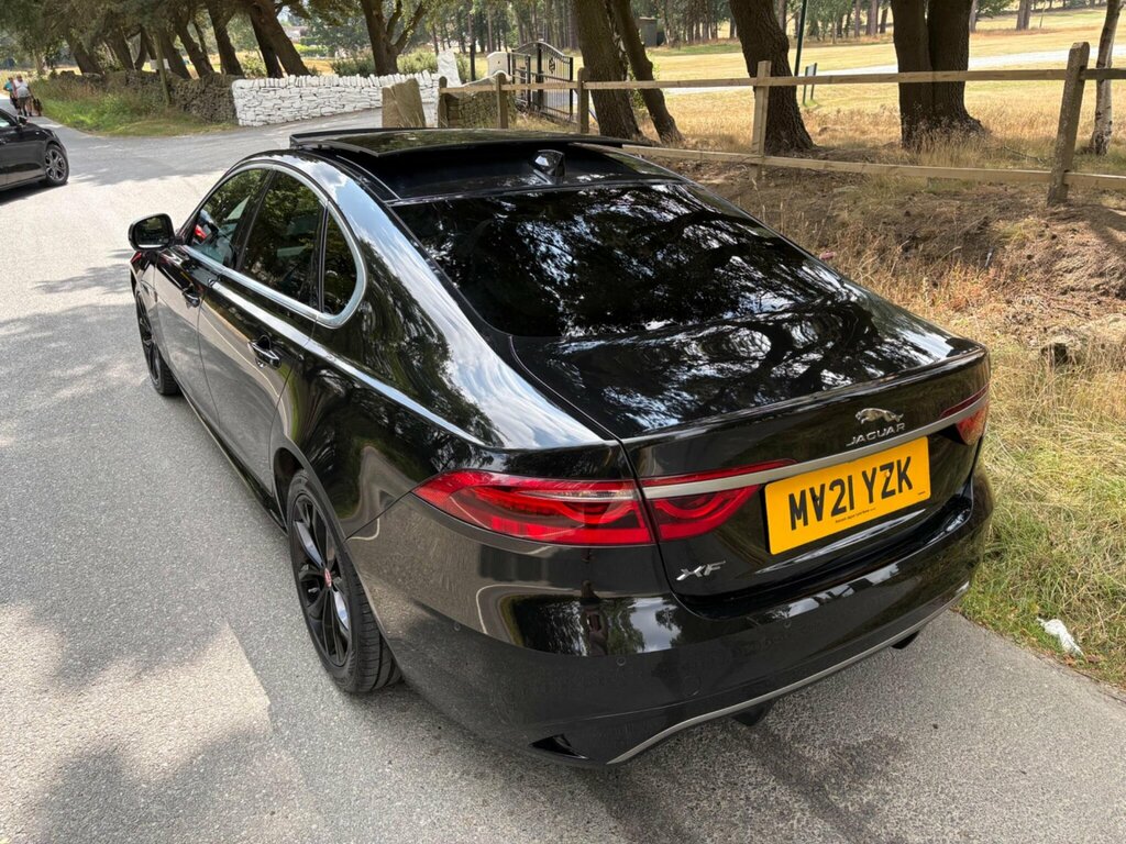 Jaguar XF 2.0 D200 R-dynamic Black White #20