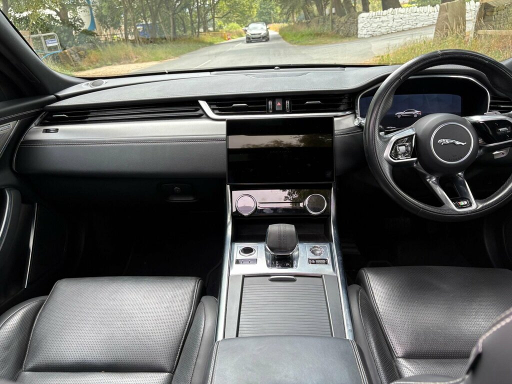 Jaguar XF 2.0 D200 R-dynamic Black White #38