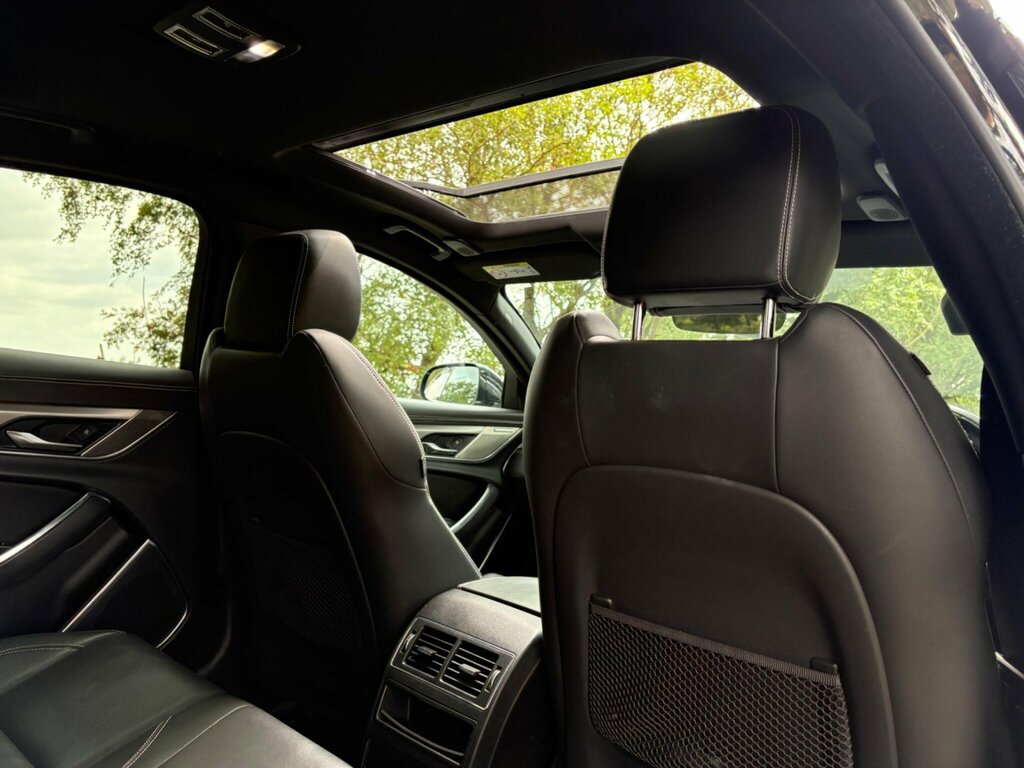 Jaguar XF 2.0 D200 R-dynamic Black White #35