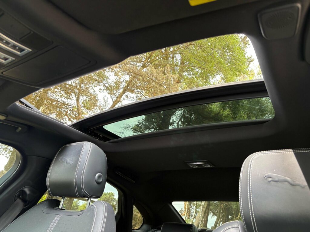 Jaguar XF 2.0 D200 R-dynamic Black White #31
