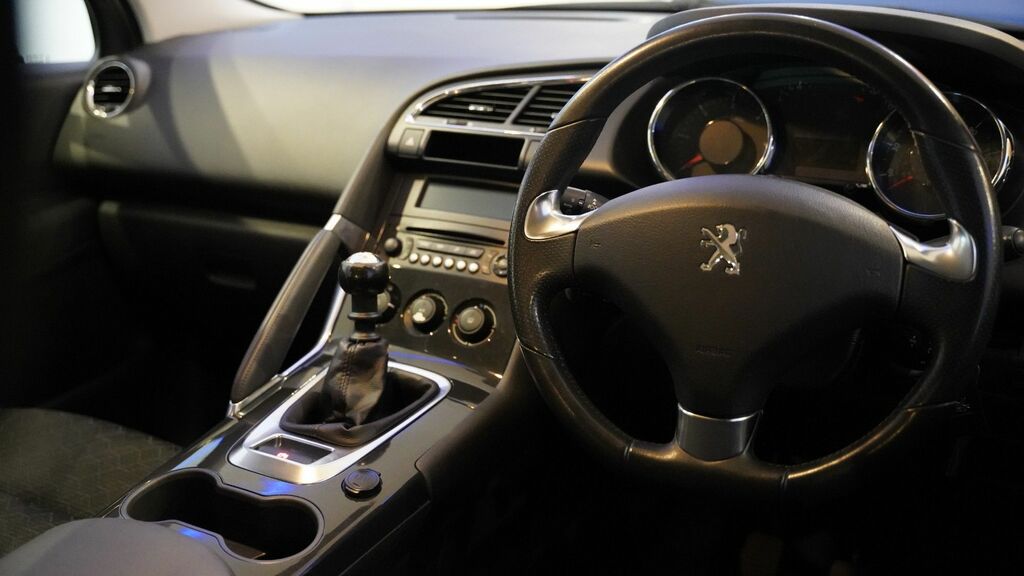 Peugeot 3008 2015 1.6 Hdi Active Suv Euro 5 KV15NUO Grey #6