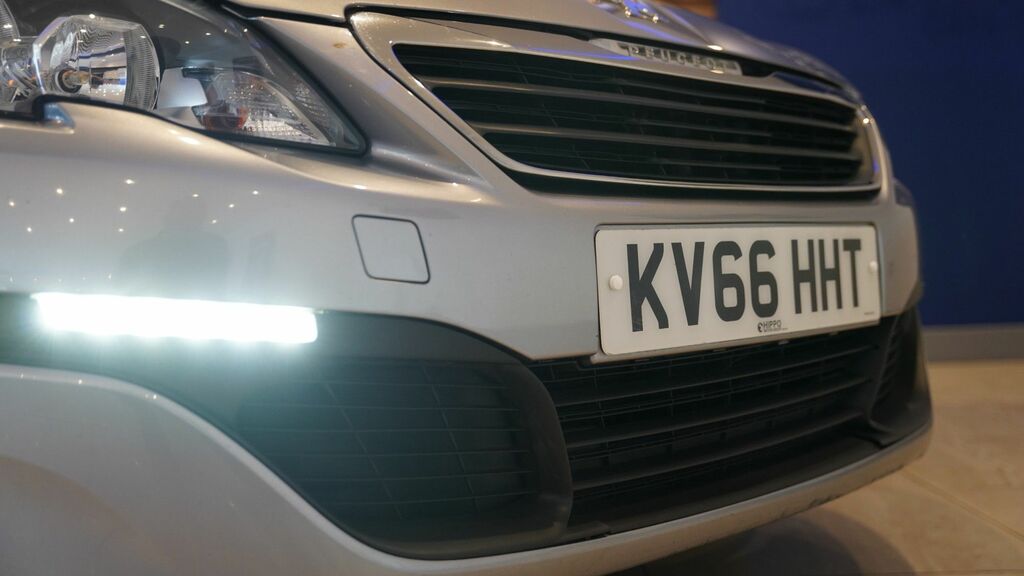 Peugeot 308 2016 1.2 Puretech Access Hatchback Manu Grey #3