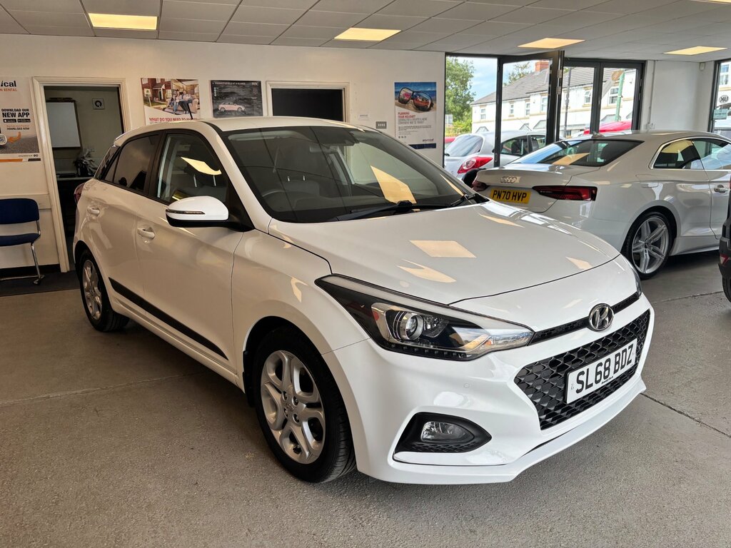 Hyundai I20 1.0 T-gdi Premium Nav Hatchback White