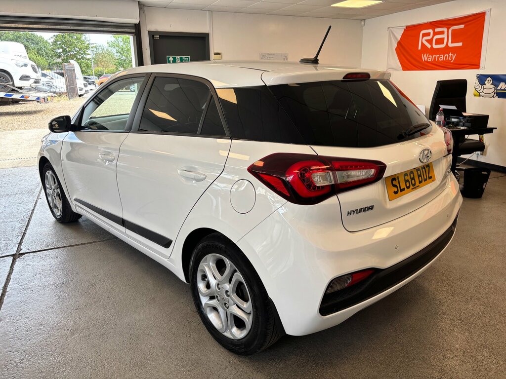 Hyundai I20 1.0 T-gdi Premium Nav Hatchback White #4