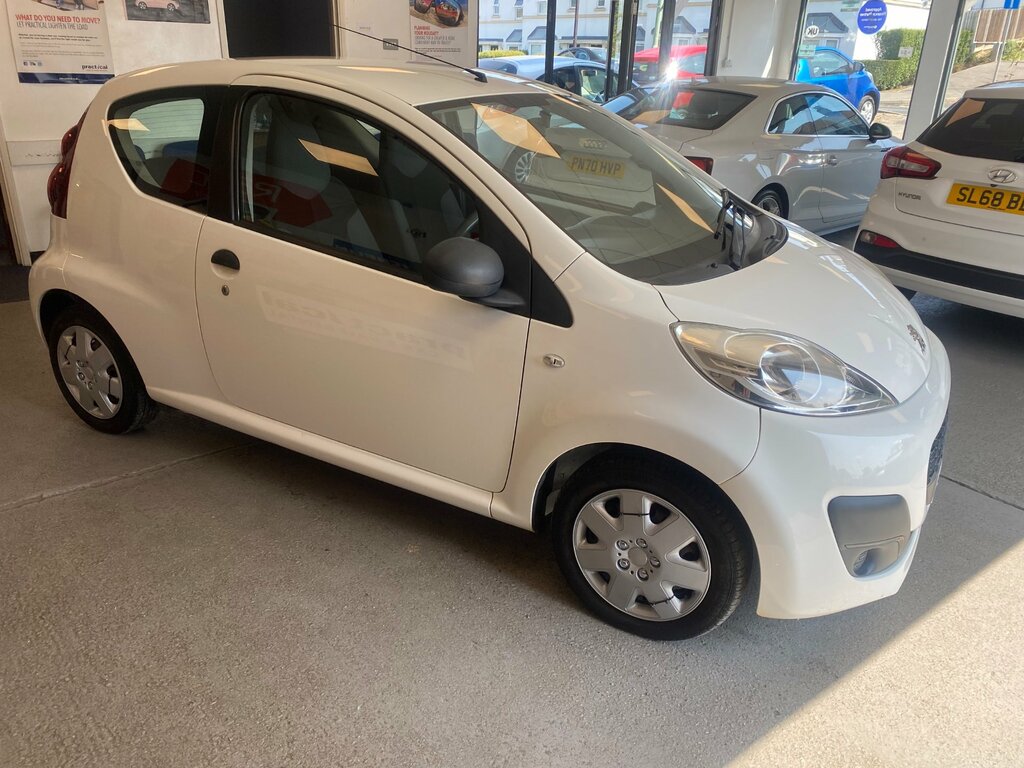 Peugeot 107 1.0 12V Access Hatchback Euro 5 White #5