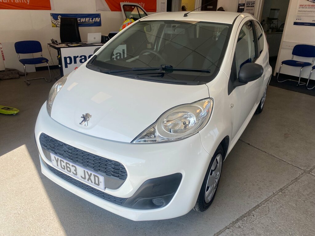 Peugeot 107 1.0 12V Access Hatchback Euro 5 White #2