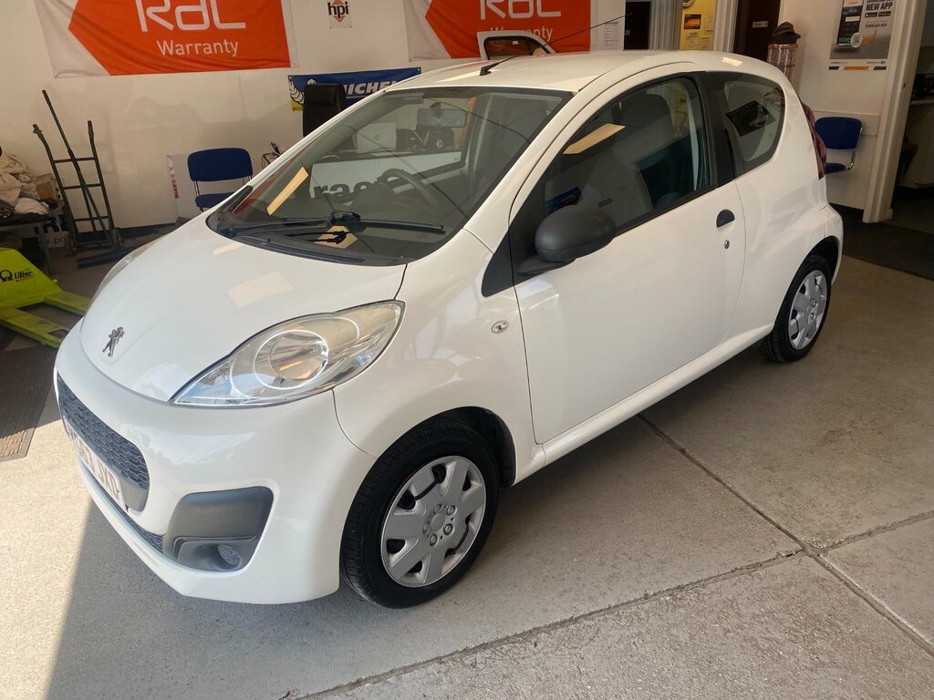Peugeot 107 1.0 12V Access Hatchback Euro 5 White #6