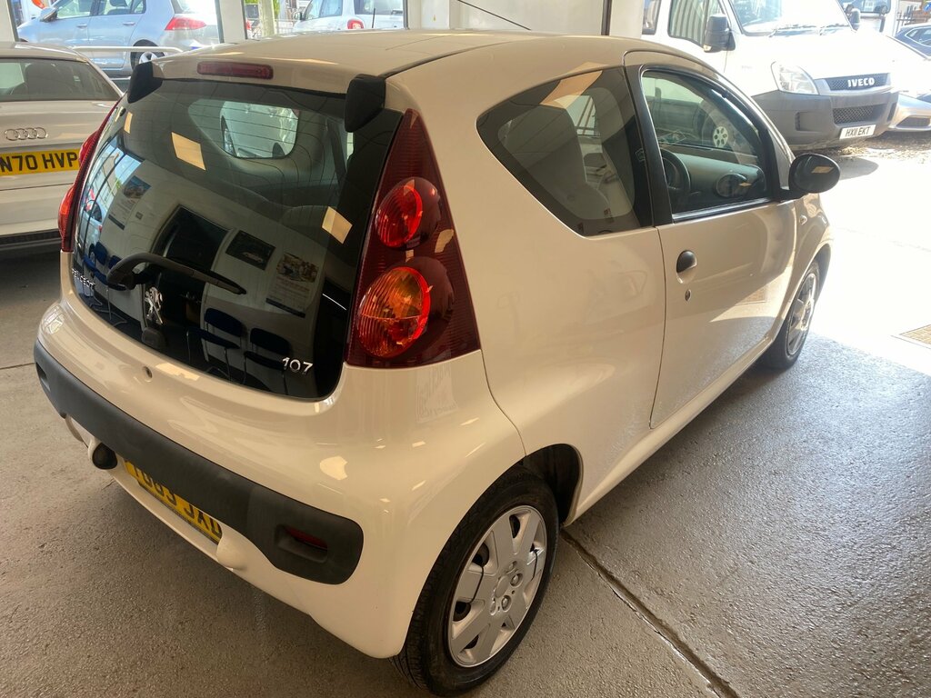 Peugeot 107 1.0 12V Access Hatchback Euro 5 White #3