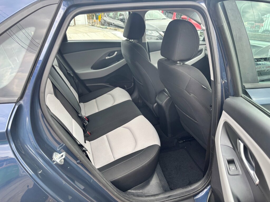 Hyundai I30 Crdi Se Nav  #13