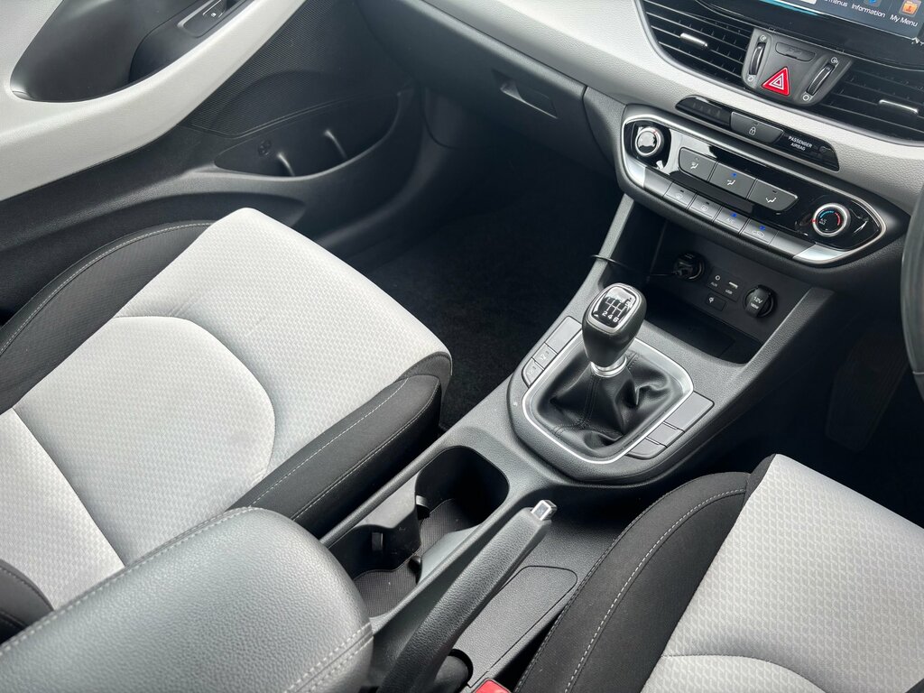 Hyundai I30 Crdi Se Nav  #18