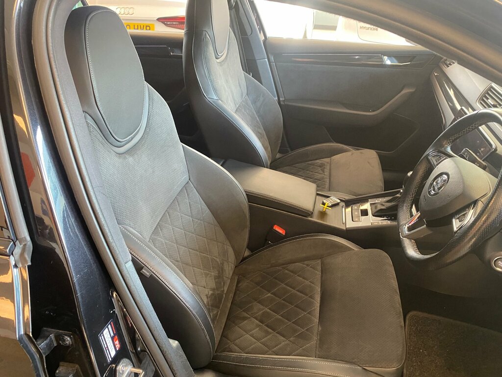 Skoda Superb 1.4 Tsi 150 Se Technology Dsg White #13
