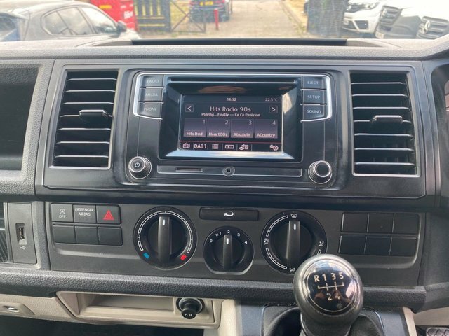 Volkswagen Transporter 2.0 Tdi T32 Swb YY68RXO White