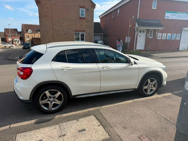 Mercedes-Benz GLA Class 2.1 Gla200 Cdi Amg White #4