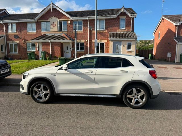 Mercedes-Benz GLA Class 2.1 Gla200 Cdi Amg White #3