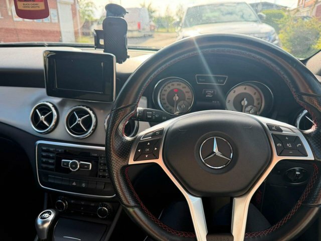 Mercedes-Benz GLA Class 250 4Matic Amg Line Grey #14
