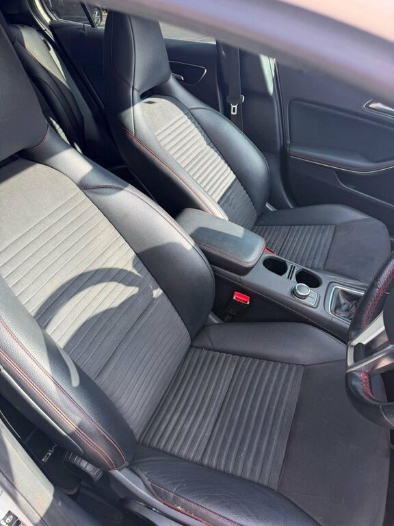 Mercedes-Benz GLA Class 250 4Matic Amg Line Grey #17