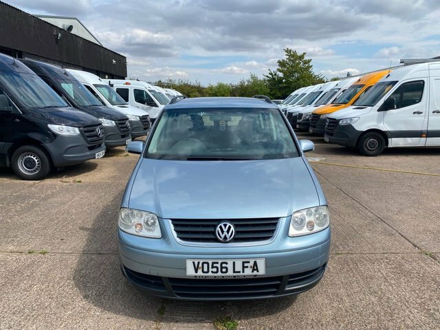 Volkswagen Touran 2L Se Black #9