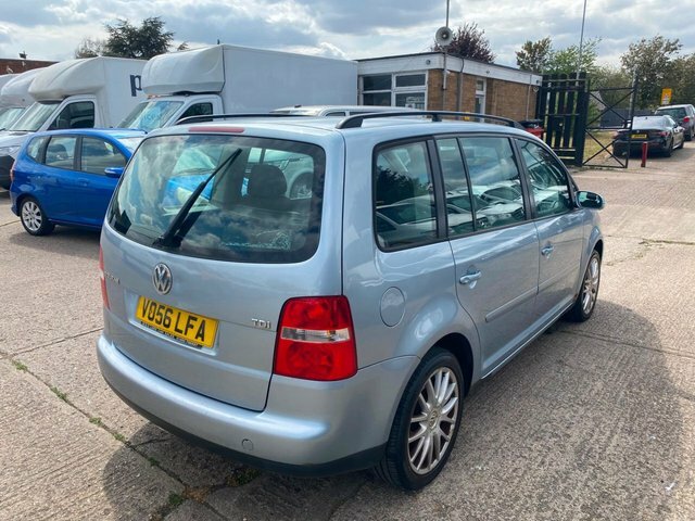 Volkswagen Touran 2L Se Black #12