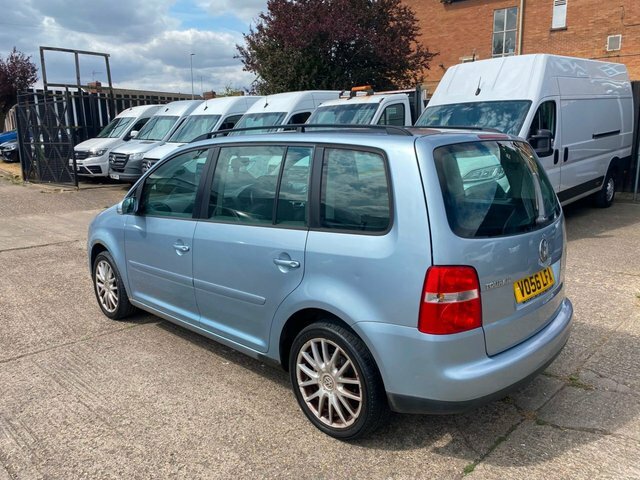 Volkswagen Touran 2L Se Black #11