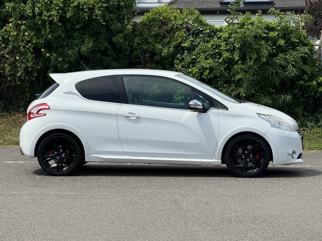 Peugeot 208 1.6L Gti White #3