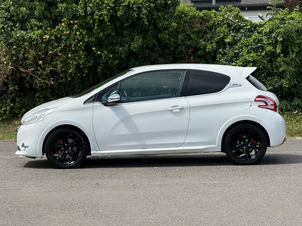 Peugeot 208 1.6L Gti White #4