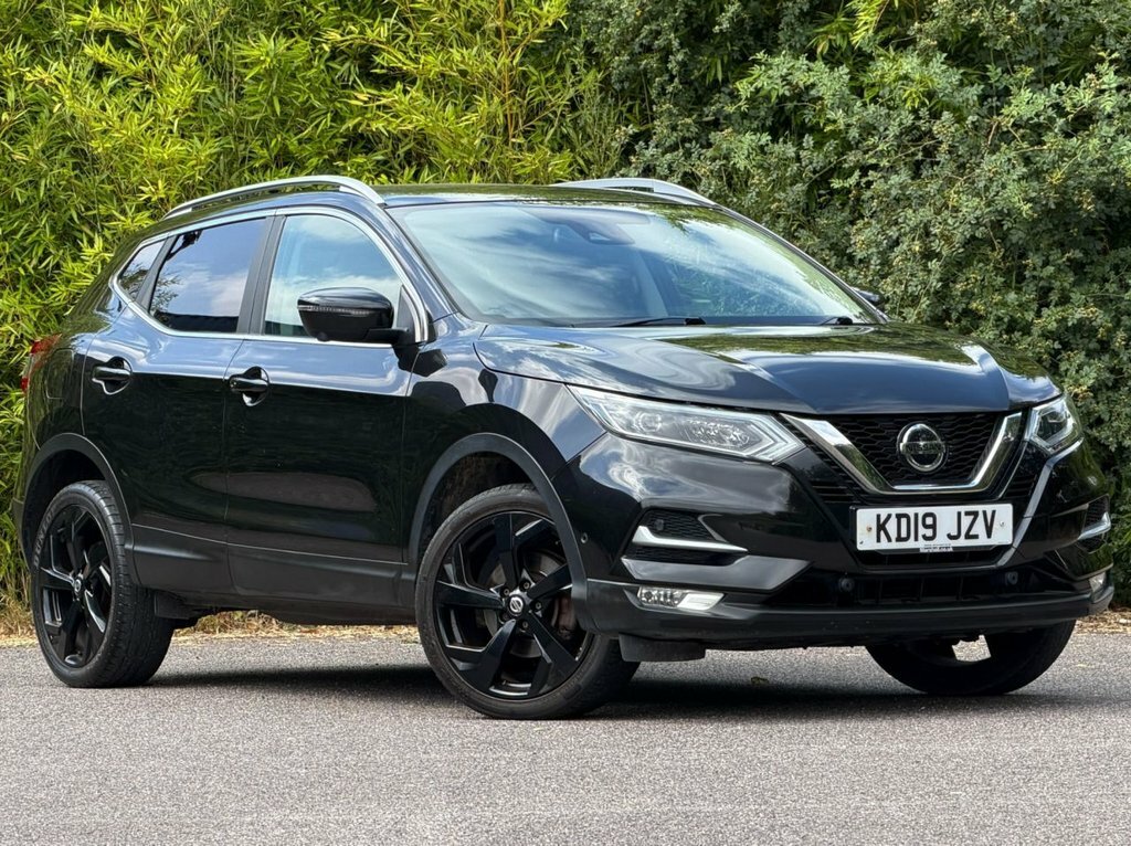 Nissan Qashqai 1.3L Tekna Black