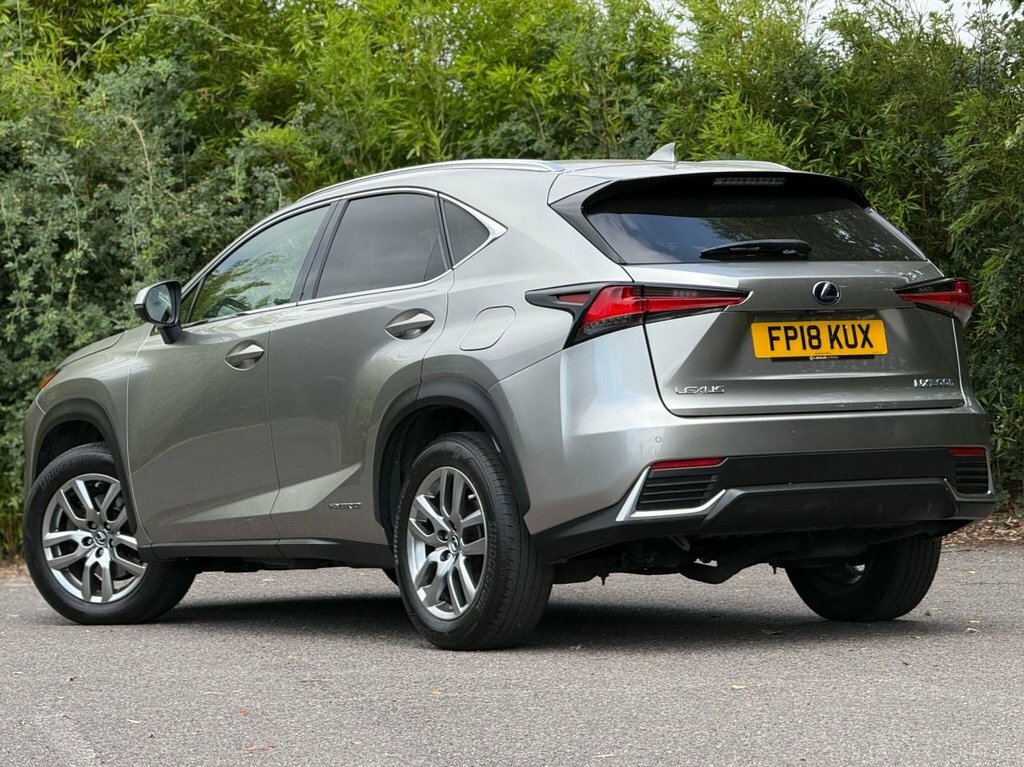 Lexus NX 2.5L Luxury FP18KUX Silver #2