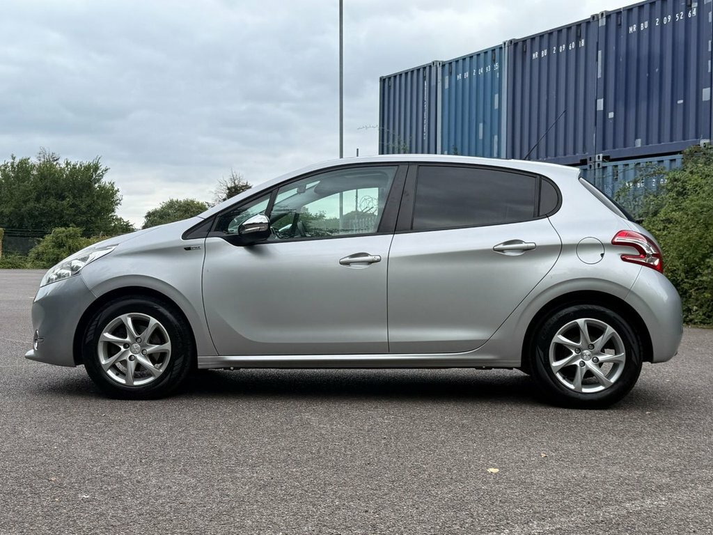 Peugeot 208 1.2L Style EJ14UXD Silver #4
