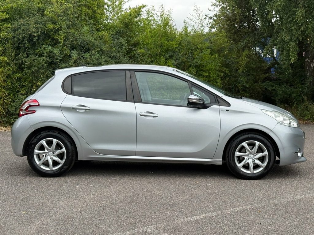 Peugeot 208 1.2L Style EJ14UXD Silver #3