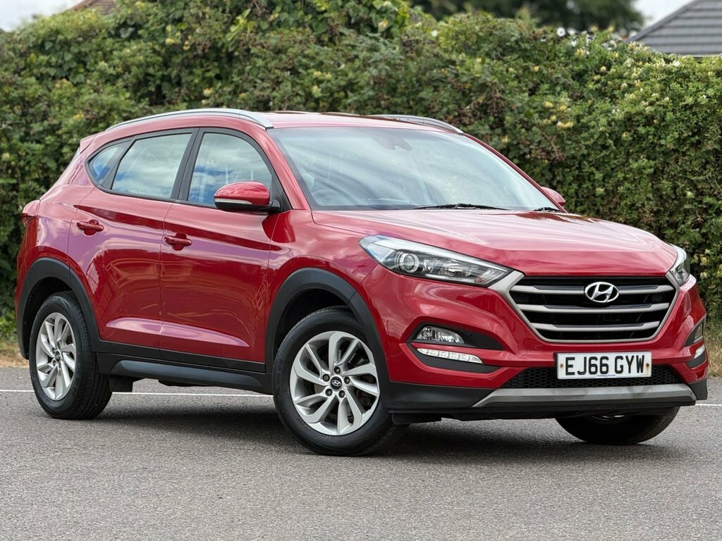 Hyundai Tucson 1.7L Se Nav EJ66GYW Red
