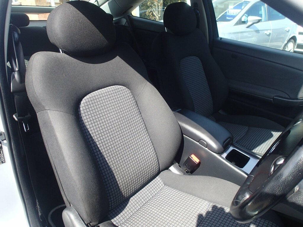 Mercedes-Benz C Class 1.8 Silver #23