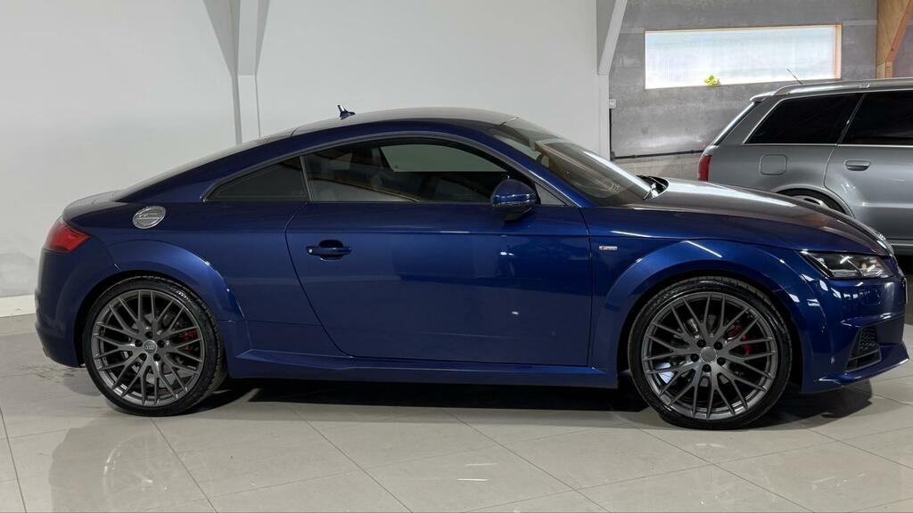 Audi TT Coupe Black #12