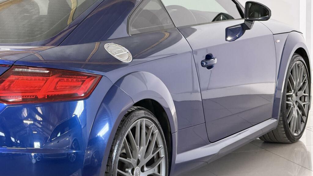 Audi TT Coupe Black #20
