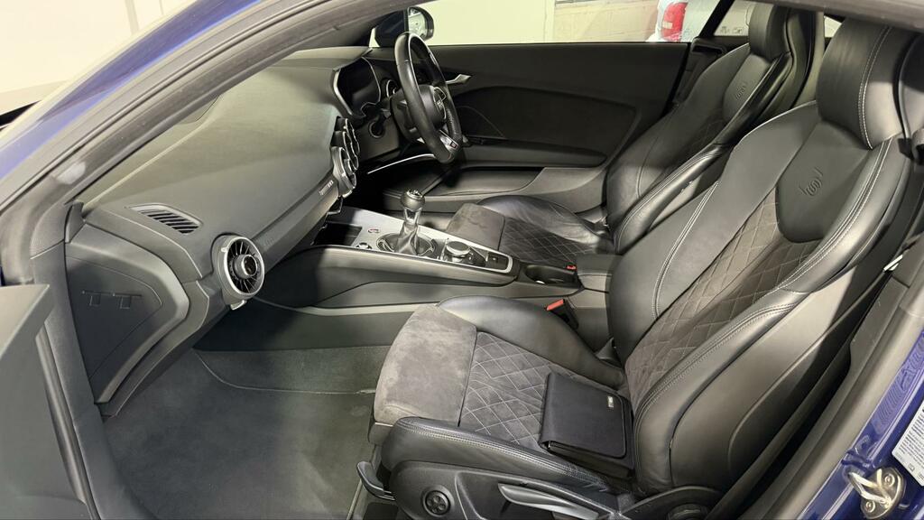 Audi TT Coupe Black #9