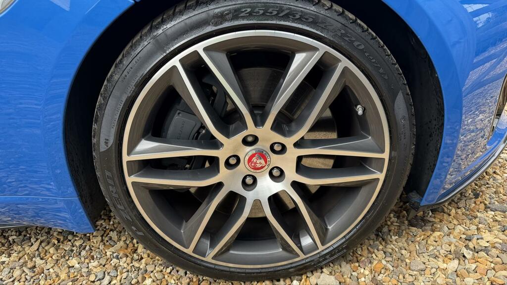 Jaguar F-Type 3.0 Supercharged V6 R-dynamic Blue #16