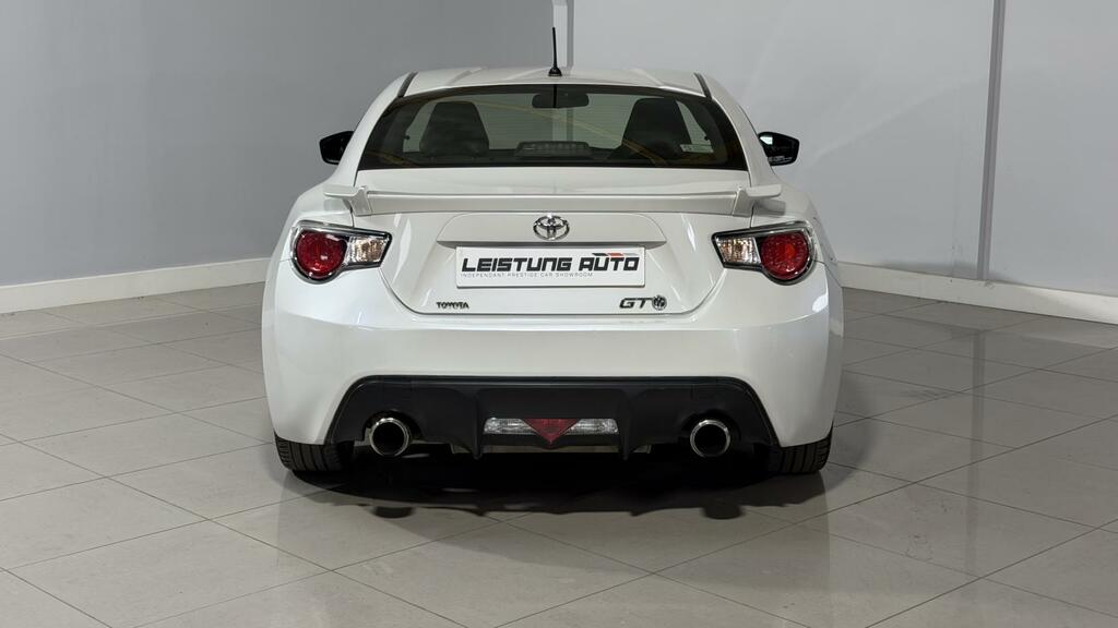 Toyota GT86 Coupe 2012 - 2018 White #4