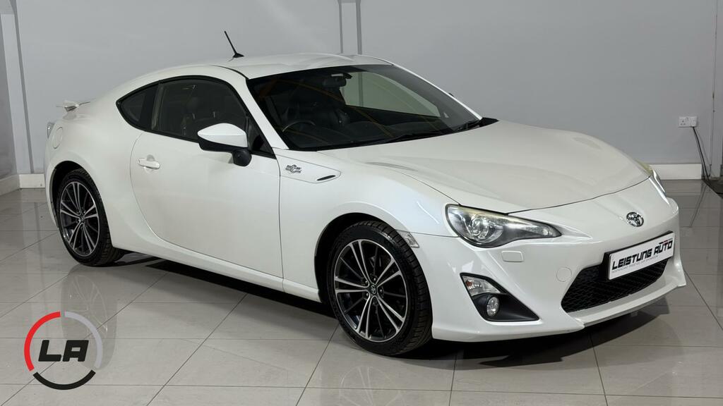 Toyota GT86 Coupe 2012 - 2018 White