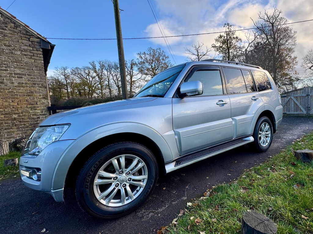 Mitsubishi Shogun Grey #21