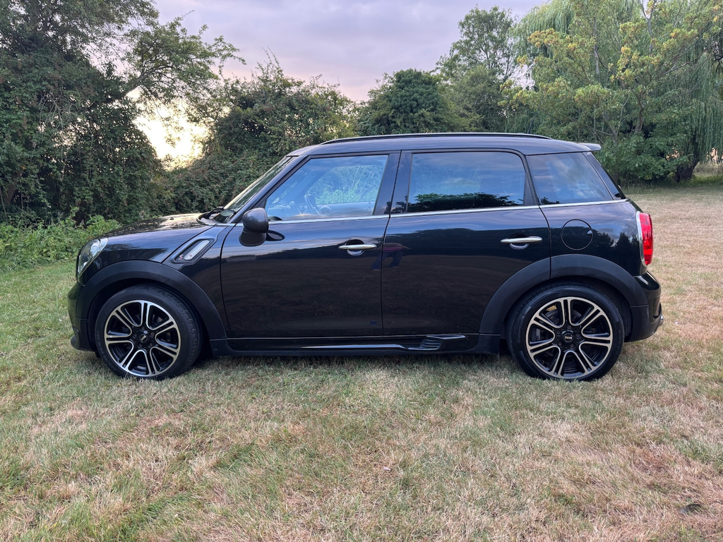 Mini Countryman Cooper Sd -35 Road Red #28