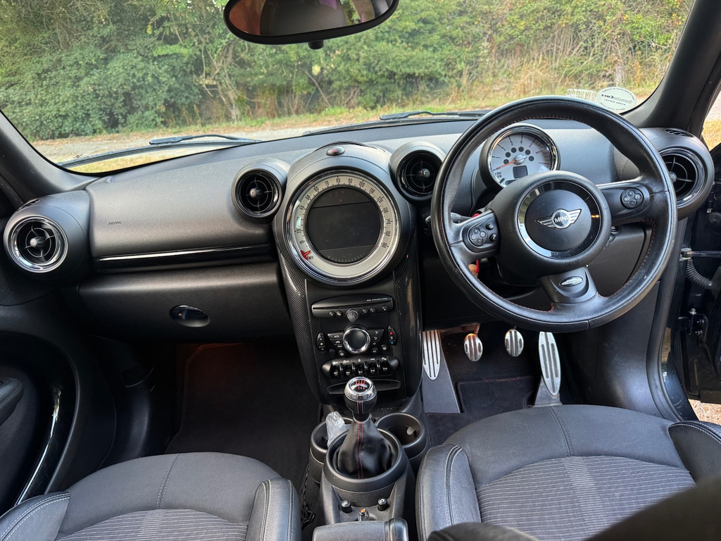 Mini Countryman Cooper Sd -35 Road Red #12