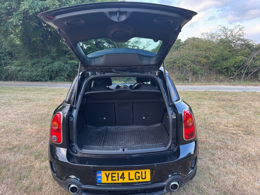 Mini Countryman Cooper Sd -35 Road Red #27